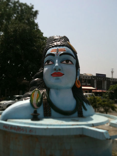 ハリドワール駅前