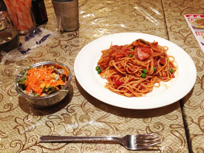 ロージナ茶房 聖蹟桜ヶ丘店のナポリタン