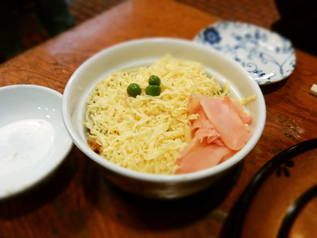 乙羽の蒸し寿司