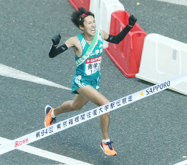 アディダスとナイキ