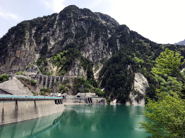 黒部ダム