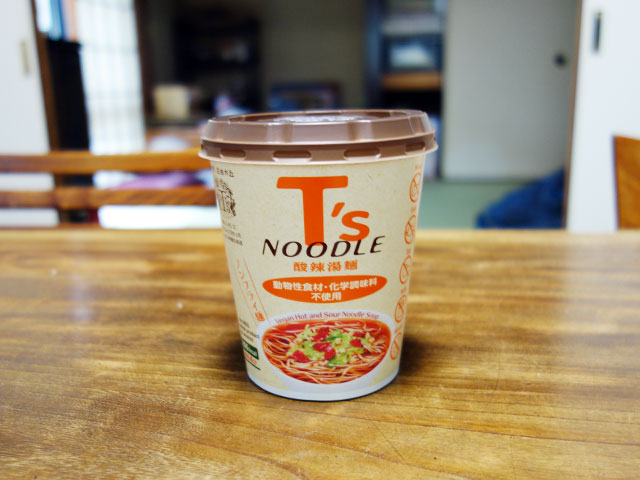 ニュータッチ T's NOODLE 酸辣湯麺